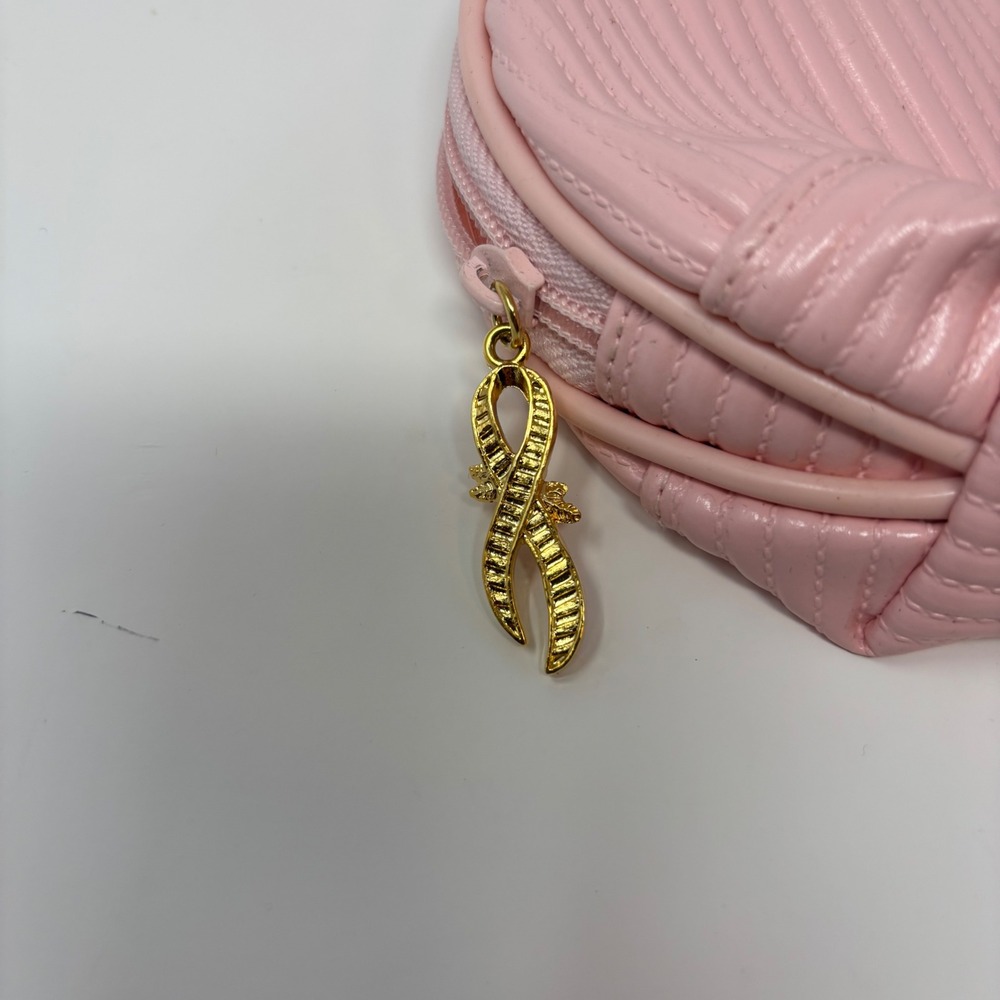 VTG Avon Breast Cancer Awareness Cosmetic Bag W/ Pink Metal Bow Zipper 1998 NEW - Picture 2 of 5